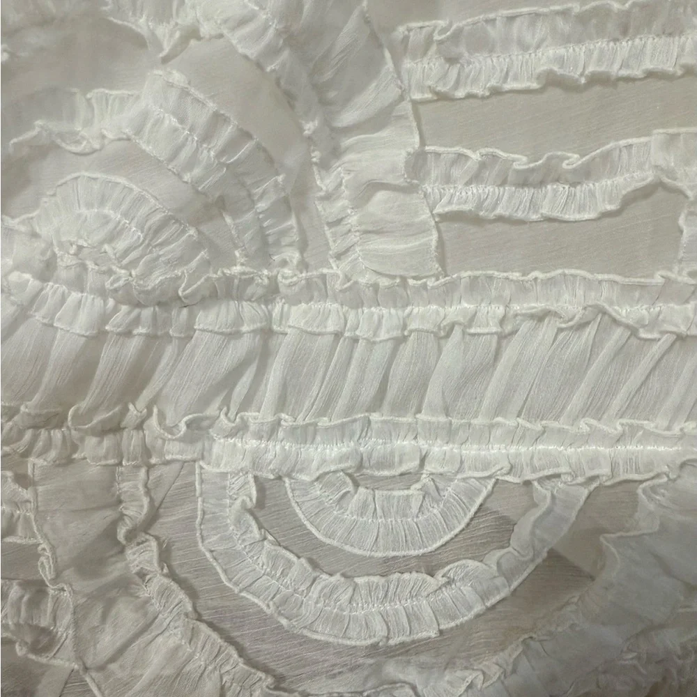 Elegant White Wedding Dress by San Patrick - Picture 7 of 11